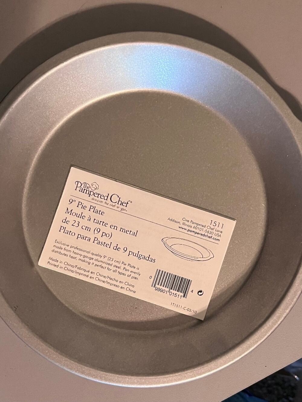 NEW Pampered Chef 9 Inch Professional Quality Pie Pan - Aluminized Steel